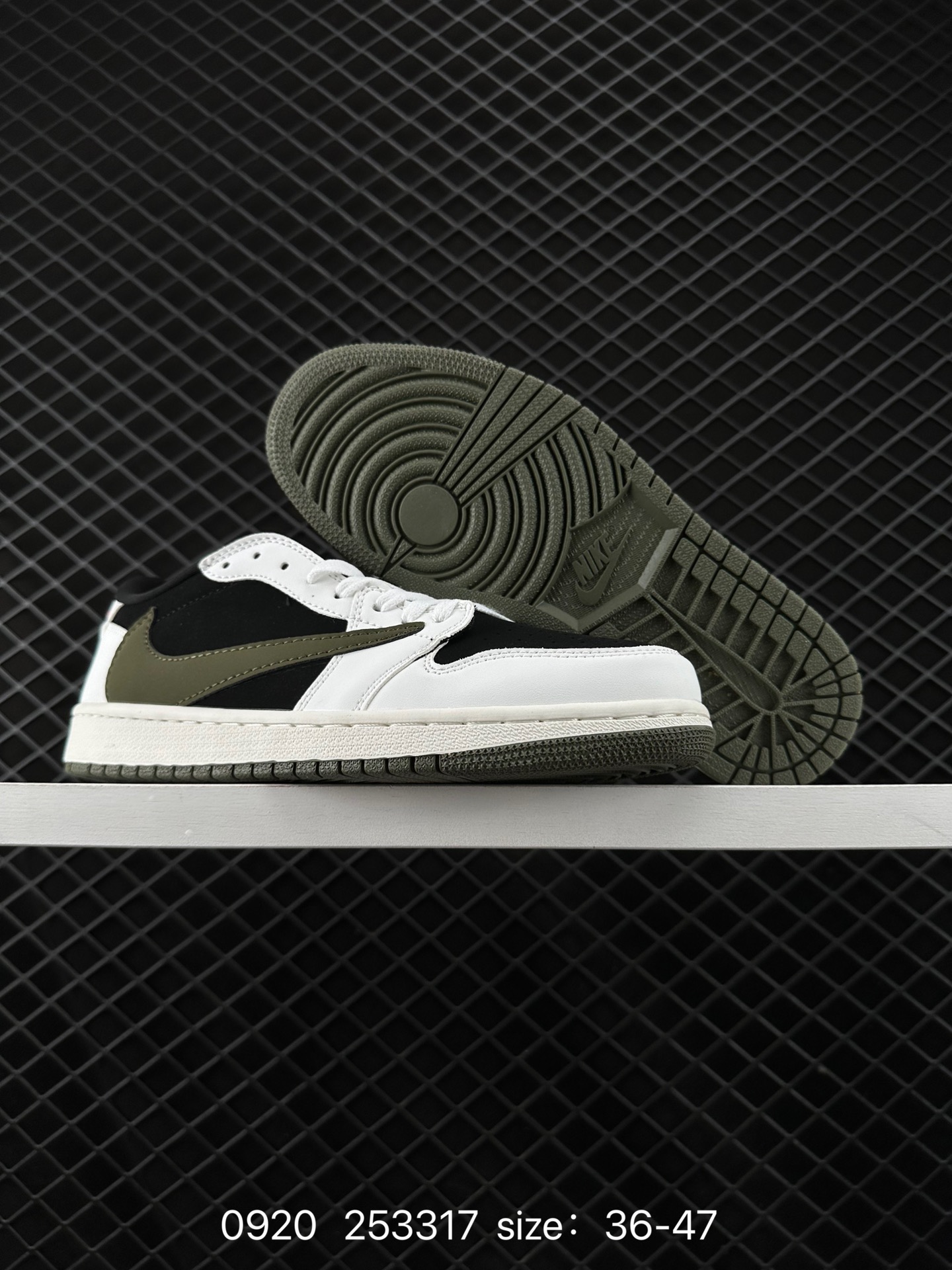 Travis Scott x Air Jordan 1 ” Reverse Mocha “